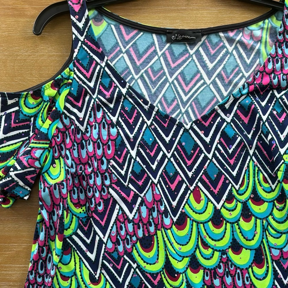 COLD SHOULDER BLOUSE - Picture 5 of 11